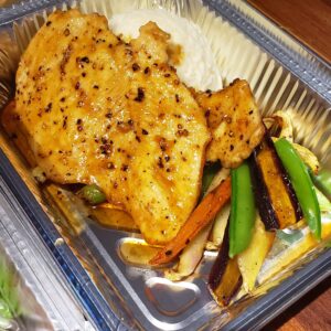 Island Girl Catering Farm to Fridge Weekly Meal Prep local chicken and veg dinner